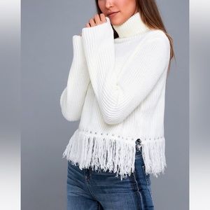 NWOT Lulus Freethinker Cream Fringe Cropped Sweater